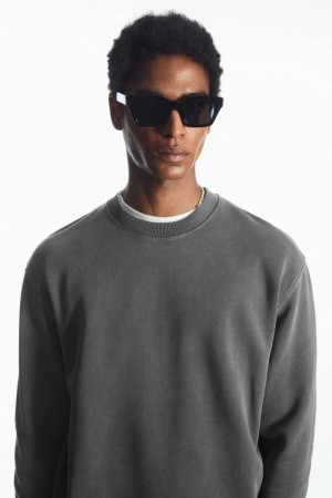 Black Men's COS Relaxed-Fit Sweatshirts | 748235PIE