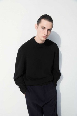 Black Men's COS The Cashmere Crew-Neck Sweaters | 654128EIM