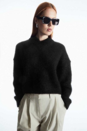 Black Women's COS Cropped V-Neck Mohair Sweaters | 729531CHE