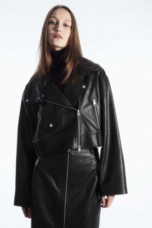 Black Women's COS Oversized Cropped Leather Biker Jackets | 980516TWV