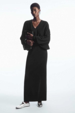 Black Women's COS Pure Wool Column Maxi Skirts | 823540USM