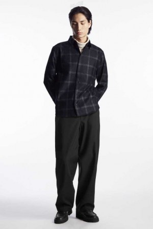 Men's COS Checked Wool Shirt Shirts | 162975SLV