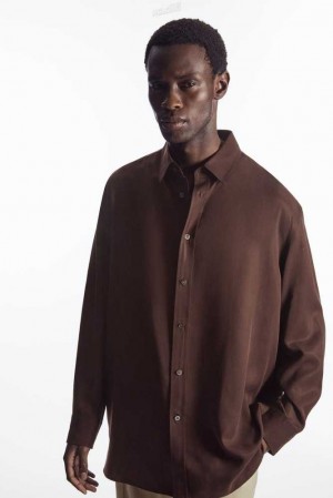 Men's COS Lightweight Twill Shirt Shirts | 852497AYQ