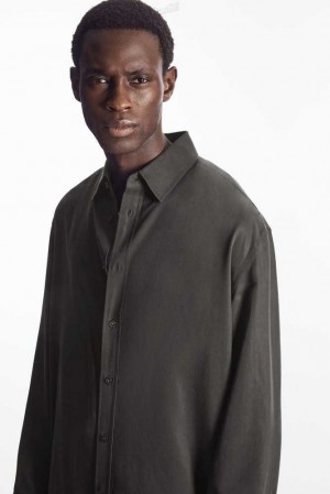 Men's COS Lightweight Twill Shirt Shirts | 237819IXS